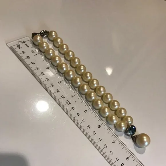 Vintage Givenchy Faux Pearl with Faceted Blue Crystal Pendant Necklace - Picture 8 of 10